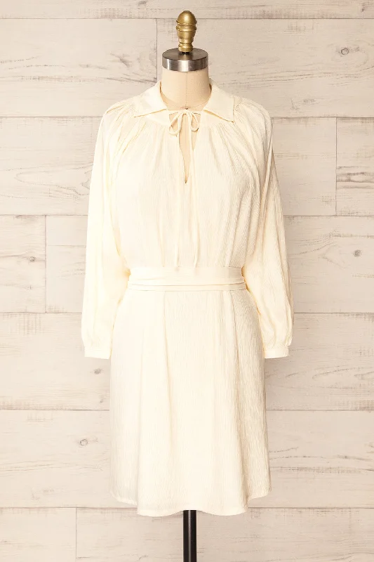 Wrap - style midi dresses in silk for a sophisticated office look Djibouti | Short Beige Pleated Dress w/ Long Sleeves Wrap - style midi dresses in silk for a sophisticated office look Djibouti | Short Beige Pleated Dress w/ Long Sleeves