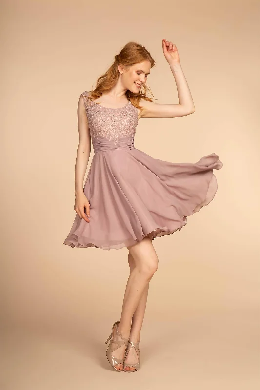 Maternity dress for a baby's first visit to the orchard Homecoming Prom Short Dress Formal Maternity dress for a baby's first visit to the orchard Homecoming Prom Short Dress Formal