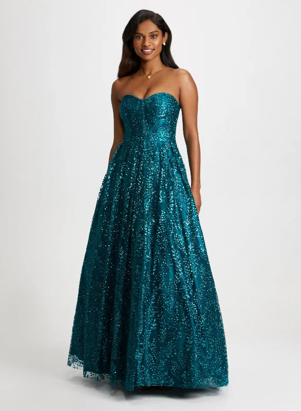 Midi dresses with ruffled sleeves for a more feminine and voluminous look Strapless Corset Detail Ball Gown Midi dresses with ruffled sleeves for a more feminine and voluminous look Strapless Corset Detail Ball Gown