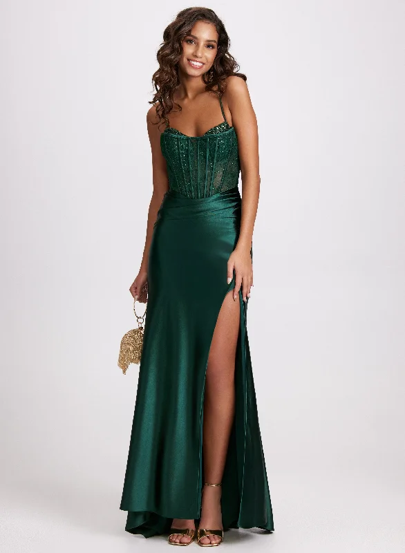 Midi dresses with fringe details for a fun and energetic style Lace Corset Maxi Dress Midi dresses with fringe details for a fun and energetic style Lace Corset Maxi Dress