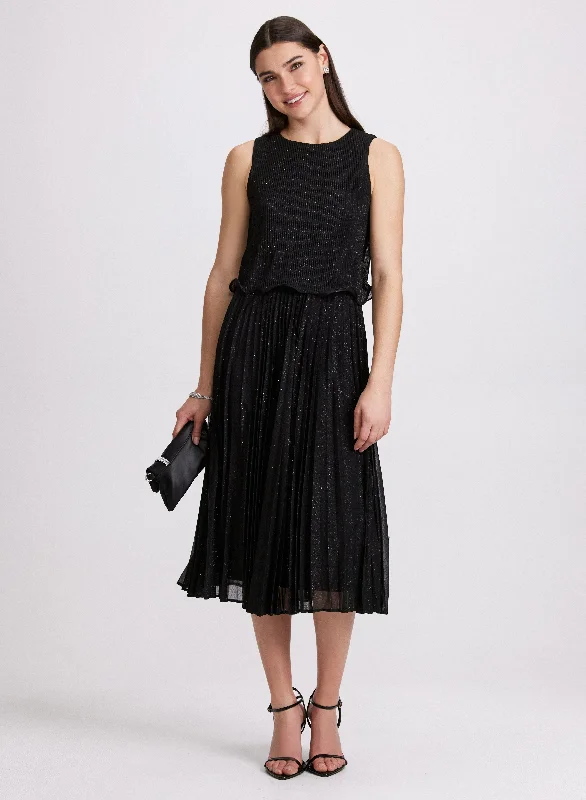 Midi dresses with fringe details for a fun and energetic style Glitter Pleated Dress Midi dresses with fringe details for a fun and energetic style Glitter Pleated Dress