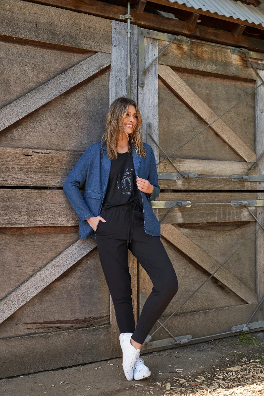 Women's Velvet Tight Trousers in Burgundy for a Luxurious and Elegant AppearanceBetty Basics Cara Travel Jogger Black