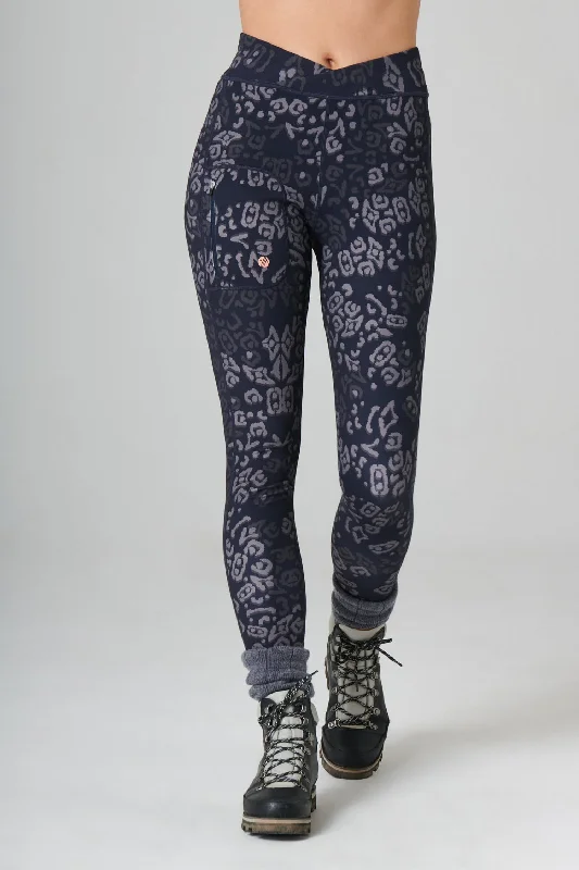 Plus Size Women's Corduroy Tight Trousers in Olive Green for a Retro and Cozy VibeThe Recycled Outdoor Leggings - Navy Wild Print Plus Size Women's Corduroy Tight Trousers in Olive Green for a Retro and Cozy VibeThe Recycled Outdoor Leggings - Navy Wild Print