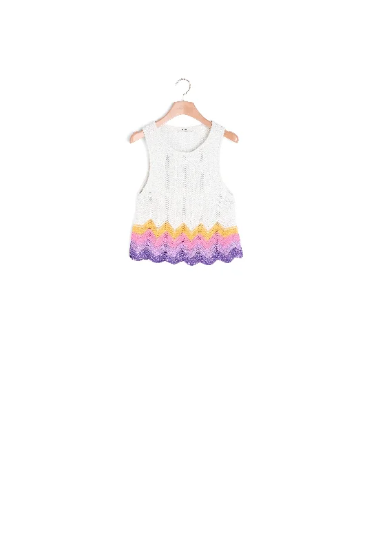 v neck women cardigan to elongate the necklineDébardeur en maille