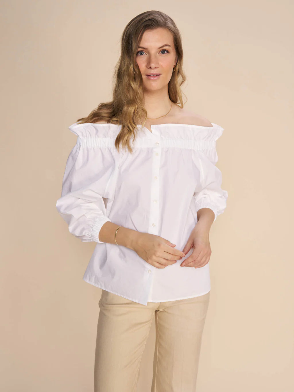 Women's Turtleneck Cashmere - Blend Sweater in Charcoal for a Sophisticated Winter EnsembleMos Mosh White Rosario Blouse Women's Turtleneck Cashmere - Blend Sweater in Charcoal for a Sophisticated Winter EnsembleMos Mosh White Rosario Blouse