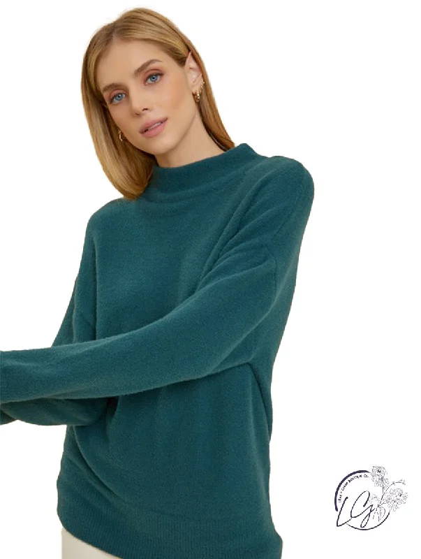 Women's Turtleneck Cashmere - Blend Sweater in Charcoal for a Sophisticated Winter EnsembleSleek Neckline Knit Sweater Women's Turtleneck Cashmere - Blend Sweater in Charcoal for a Sophisticated Winter EnsembleSleek Neckline Knit Sweater