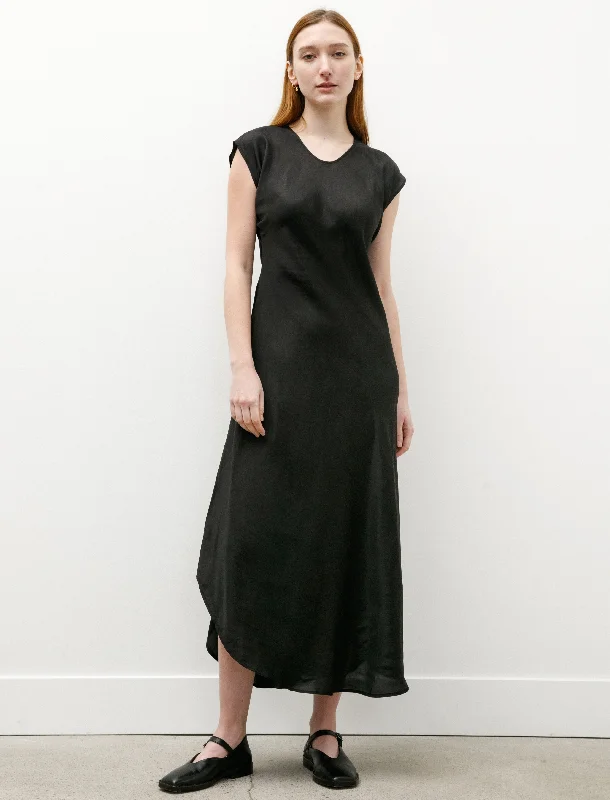 Empire Waist Women Dress to Accentuate the Bust and Conceal the Waist Empire Waist Women Dress to Accentuate the Bust and Conceal the Waist Maxi Dress Shiny Viscose Black Empire Waist Women Dress to Accentuate the Bust and Conceal the Waist Empire Waist Women Dress to Accentuate the Bust and Conceal the Waist Maxi Dress Shiny Viscose Black