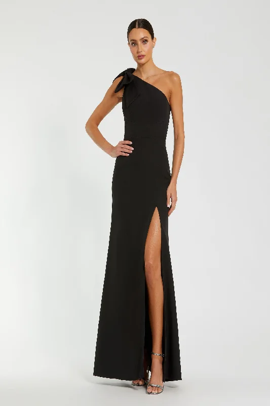 Long - Sleeve Women Dress in Velvet for a Luxurious Winter Look Long - Sleeve Women Dress in Velvet for a Luxurious Winter Look Mac Duggal 49862 Long - Sleeve Women Dress in Velvet for a Luxurious Winter Look Long - Sleeve Women Dress in Velvet for a Luxurious Winter Look Mac Duggal 49862