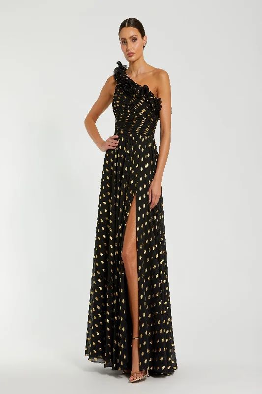Long - Sleeve Women Dress in Velvet for a Luxurious Winter Look Long - Sleeve Women Dress in Velvet for a Luxurious Winter Look Mac Duggal 49941 Long - Sleeve Women Dress in Velvet for a Luxurious Winter Look Long - Sleeve Women Dress in Velvet for a Luxurious Winter Look Mac Duggal 49941