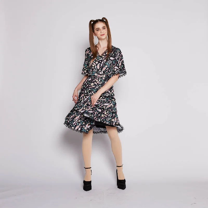 Plus Size Women Dress with a Flattering A - Line Cut for Comfort and Style Plus Size Women Dress with a Flattering A - Line Cut for Comfort and Style Printed Dress (Paisley) Plus Size Women Dress with a Flattering A - Line Cut for Comfort and Style Plus Size Women Dress with a Flattering A - Line Cut for Comfort and Style Printed Dress (Paisley)