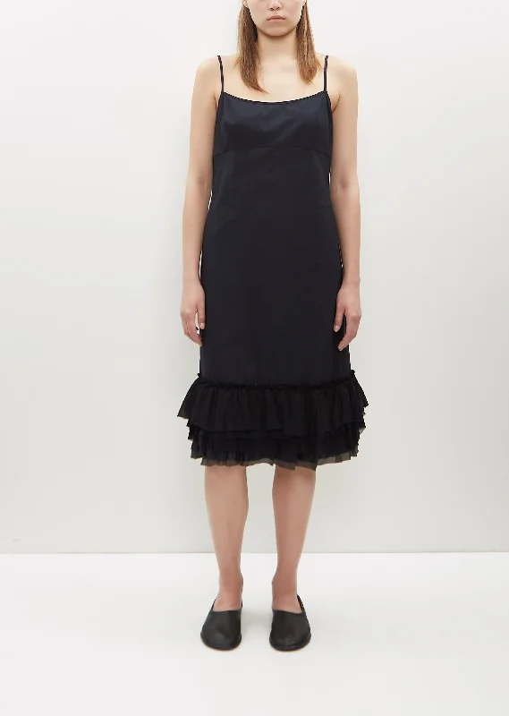 Printed Abstract Women Dress for a Modern and Artistic Appeal Printed Abstract Women Dress for a Modern and Artistic Appeal Slip with Ruffles Printed Abstract Women Dress for a Modern and Artistic Appeal Printed Abstract Women Dress for a Modern and Artistic Appeal Slip with Ruffles