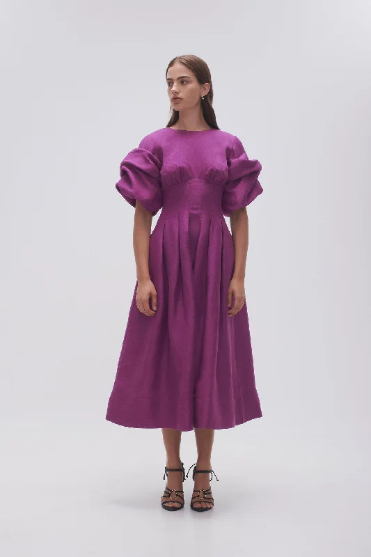 Midi dresses with halter necks for a stylish and comfortable optionAdelie Puff Sleeve Midi Dress Midi dresses with halter necks for a stylish and comfortable optionAdelie Puff Sleeve Midi Dress