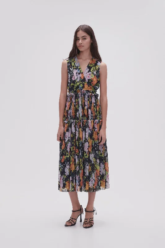 Midi dresses with polka dot prints for a playful summer outfitMarlowe Shirred Midi Dress Midi dresses with polka dot prints for a playful summer outfitMarlowe Shirred Midi Dress