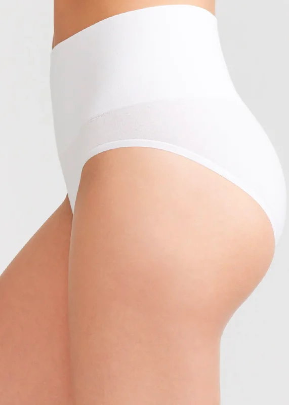 Women's bras made of soft cotton fabricJoy Cotton Shaping Brief - Seamless