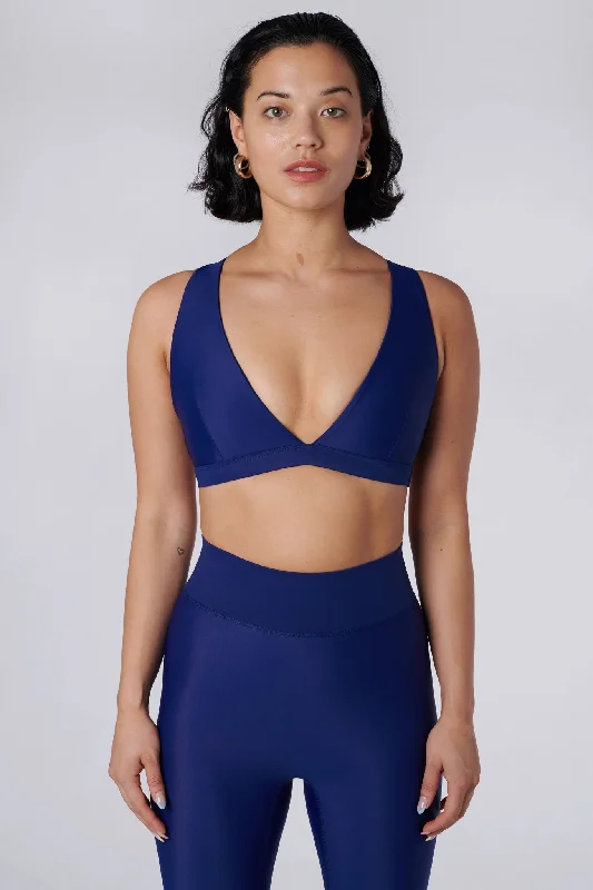 convertible women sport bra for versatilityLilly V 2.0 Push Up Sports Bra | Recycled Nylon | Royal