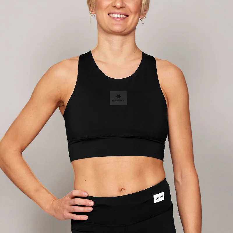 petite women sport bra with proper fitMotion Sports Bra