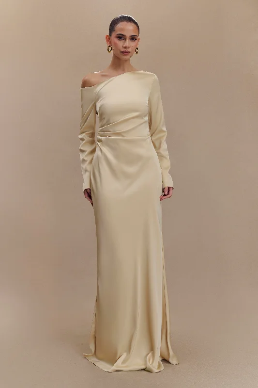 Maxi dresses with an asymmetric hem for a fashion - forward and eye - catching designAvery Long Sleeve Maxi Dress - Gold Maxi dresses with an asymmetric hem for a fashion - forward and eye - catching designAvery Long Sleeve Maxi Dress - Gold