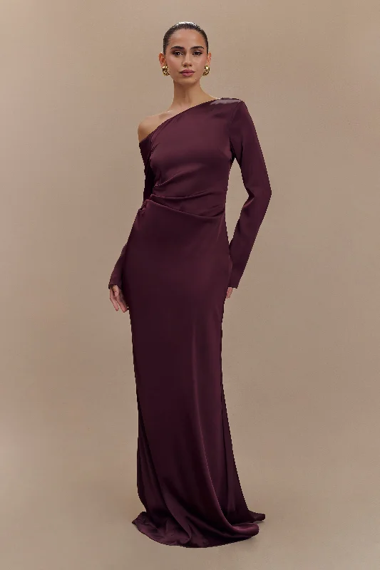 Ruffled maxi dresses with a tiered skirt for added volumeAvery Long Sleeve Maxi Dress - Plum Ruffled maxi dresses with a tiered skirt for added volumeAvery Long Sleeve Maxi Dress - Plum