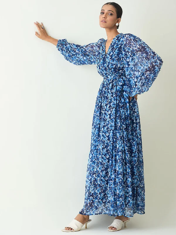 Maxi dresses with polka dot prints for a playful styleBlue Floral Print Wrap Maxi Dress Maxi dresses with polka dot prints for a playful styleBlue Floral Print Wrap Maxi Dress