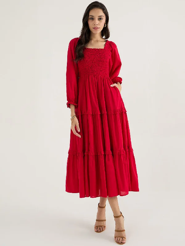 Satin maxi dresses with a high - low hem for a modern twistRed Cotton Smocked Maxi Dress Satin maxi dresses with a high - low hem for a modern twistRed Cotton Smocked Maxi Dress