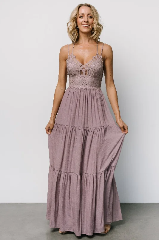 Denim maxi dresses with frayed hems for a casual lookSummerlin Lace Top Maxi Dress | Dusty Mauve Denim maxi dresses with frayed hems for a casual lookSummerlin Lace Top Maxi Dress | Dusty Mauve
