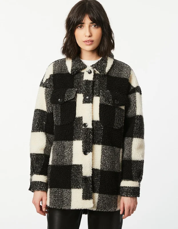 Oversized women's wool coats in a monochromatic look for a trendy outfitCOZY CATSKILL CHECKERED SHACKET Oversized women's wool coats in a monochromatic look for a trendy outfitCOZY CATSKILL CHECKERED SHACKET