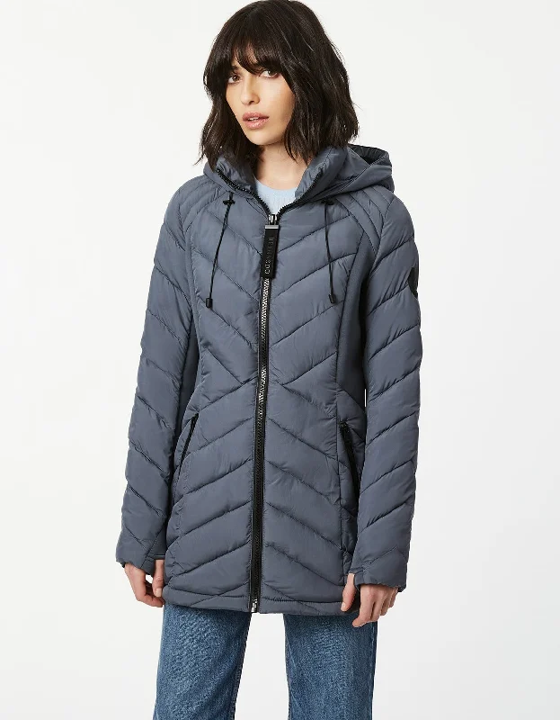 Women's cropped leather coats with silver studs for an edgy lookOUTDOORSY PUFFER PARKA Women's cropped leather coats with silver studs for an edgy lookOUTDOORSY PUFFER PARKA