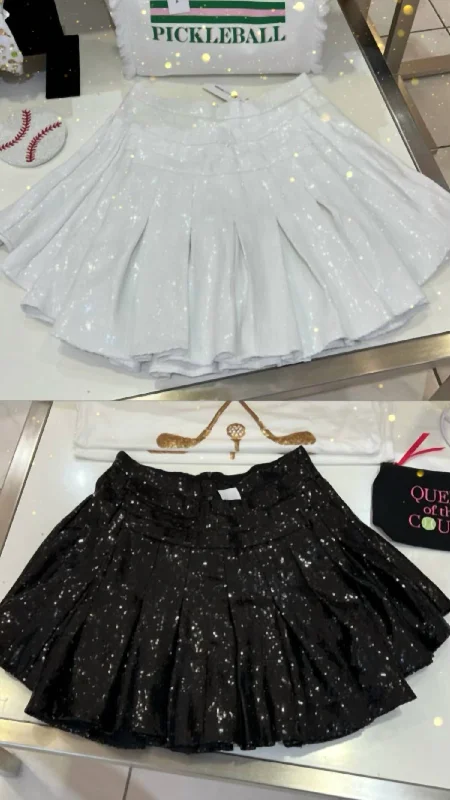 Patterned Geometric Women Shorts for a Modern AppealSequin Pleat Skort In White